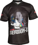 ITF T-Shirt „General Choi“ mit V-Ausschnitt