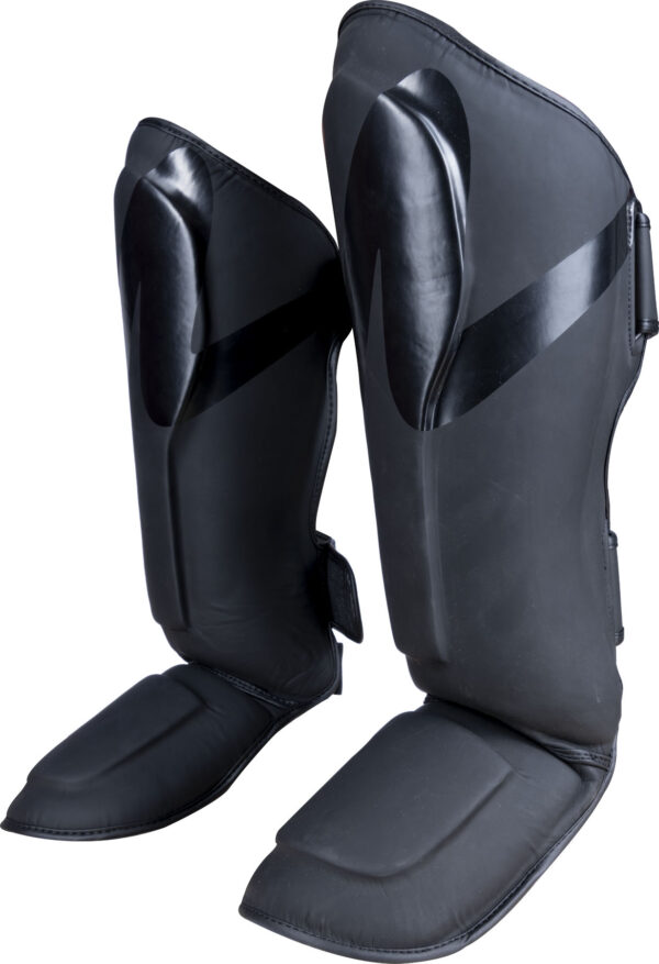Schienbeinschutz „Wave Black’n’Black“ – Bild 3